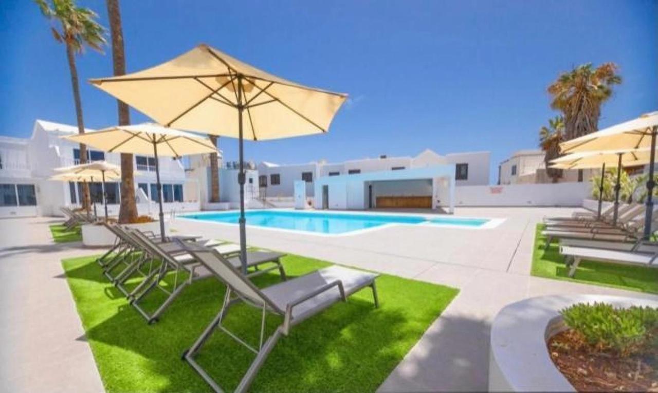 2 Bedroom Atlantic View Apartment Puerto del Carmen (Lanzarote) Exterior foto